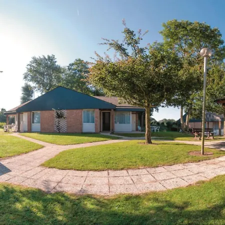 Les Roses S2pers + 1 Child Up To 10 Years * Veules-les-Roses